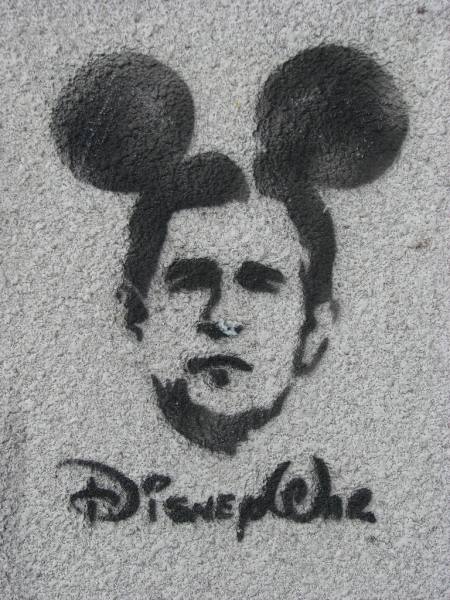 Stencil e graffiti